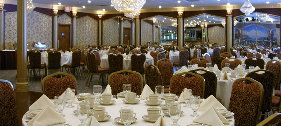 Banquet Hall for Banquets, Office Meetings, Corporate Events, Conventions, Conferences, Holiday Parties, wedding, Batisam, Private Parties, Anniversaries, birthdays, Baby Showers, Quinceaneras, Graduation Parties, Shows, Religious Functions, Fund Raisers.